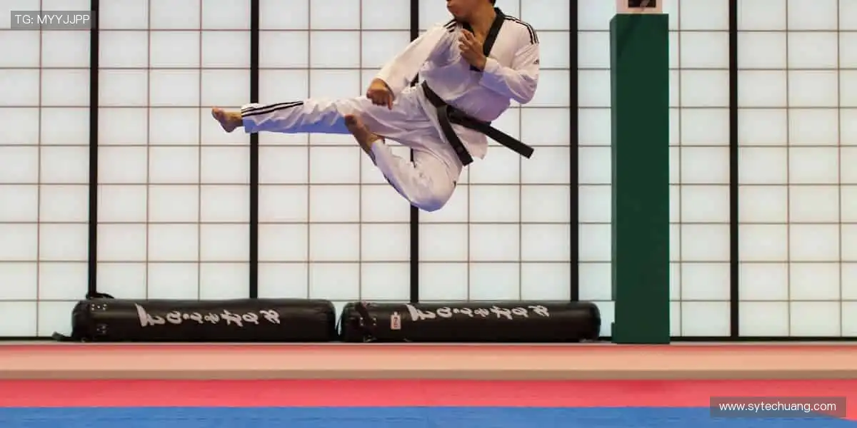 🎉加入体育社区，与千万球迷一起为热爱呐喊！赛事、直播、互动一站式体验！🏀